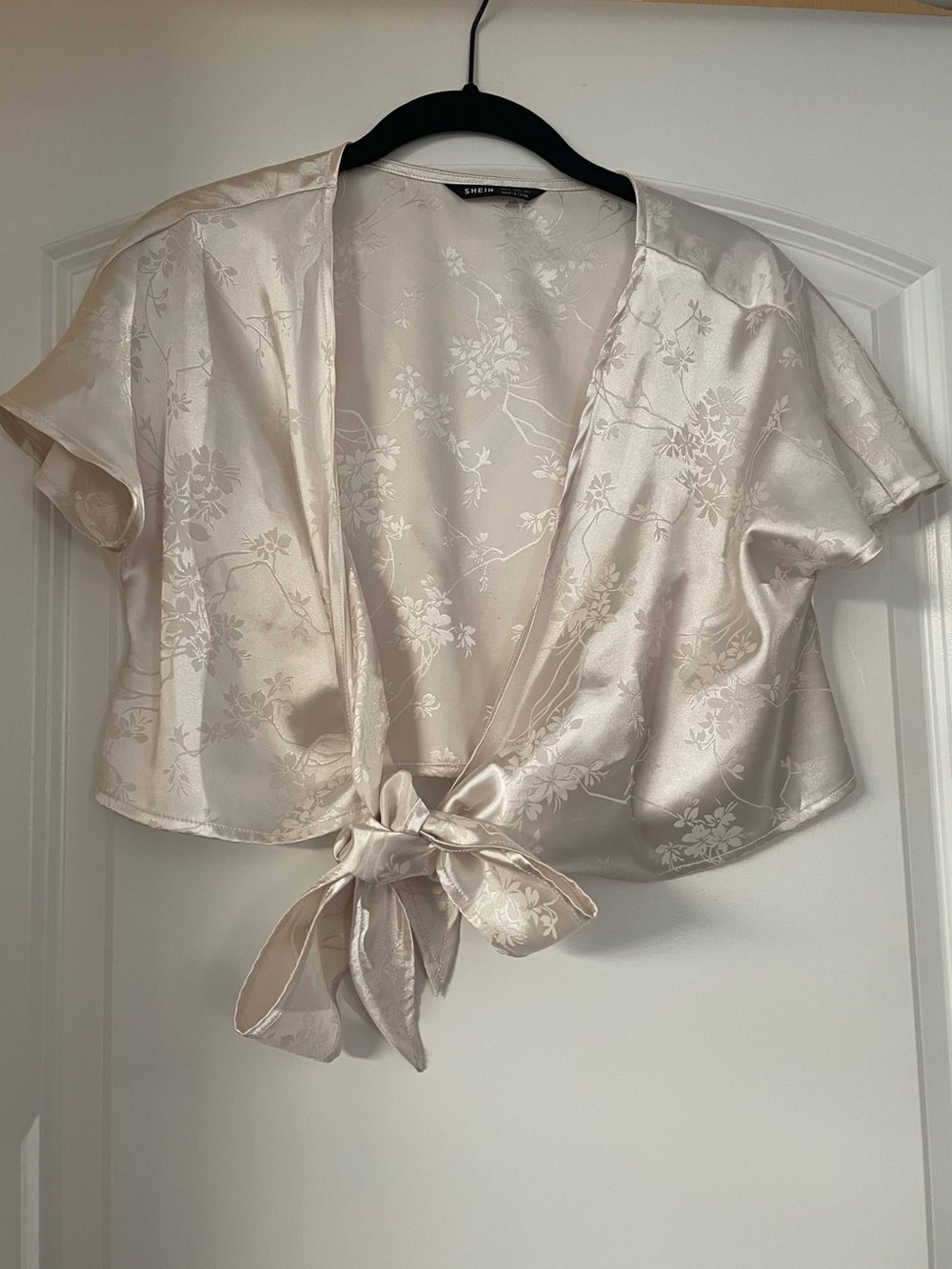 Satin Shein Floral Tie-Front Cropped Top - Cream/White